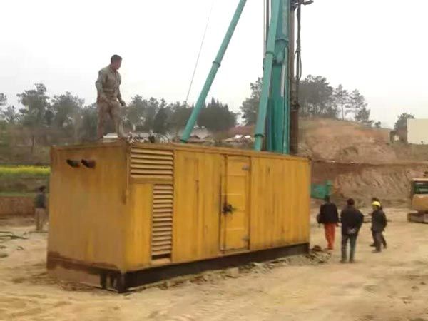 西山如何判断水冷式机油散热器密封件是否需要更换?